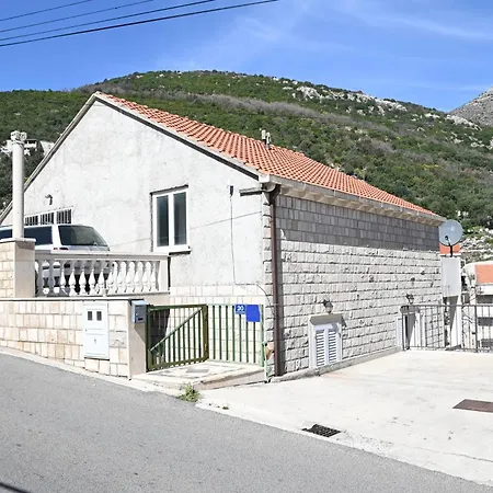 Guest House Oscar Near The Sea And River *