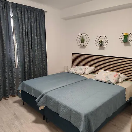 Guest House Oscar Near The Sea And River Διαμέρισμα