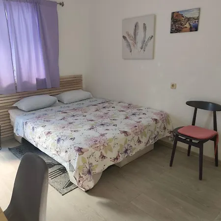 Guest House Oscar Near The Sea And River *