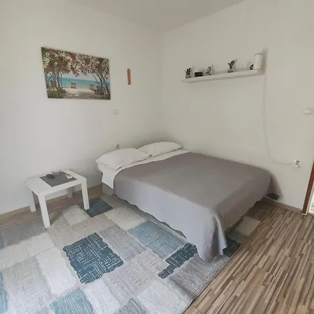 Guest House Oscar Near The Sea And River *